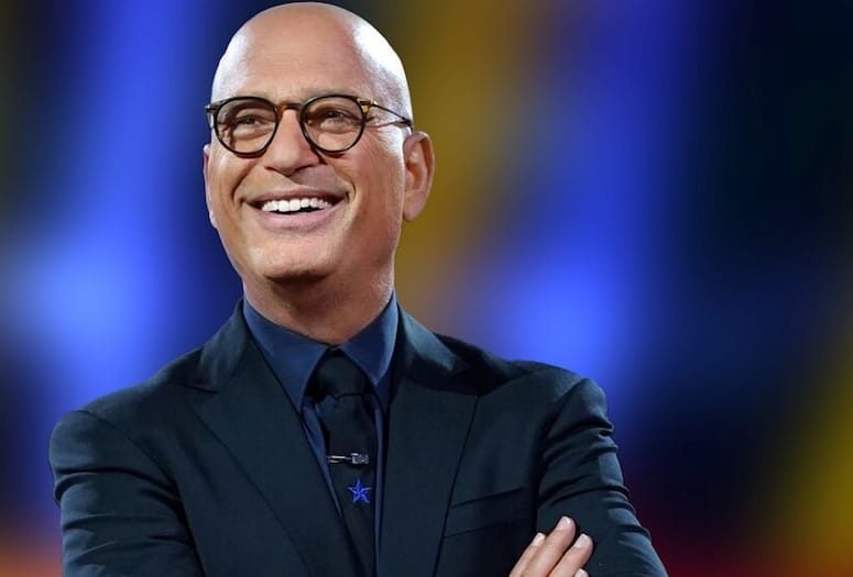 How tall is Howie Mandel?